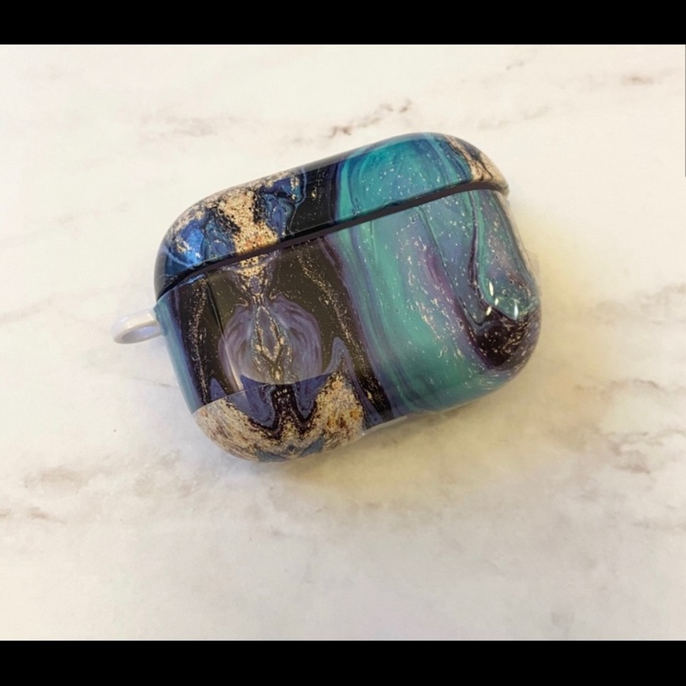 AirPod Case Covers - Picture 9 of 10